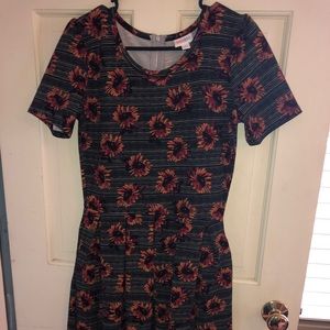 Medium floral lulaRoe Amelia dress
